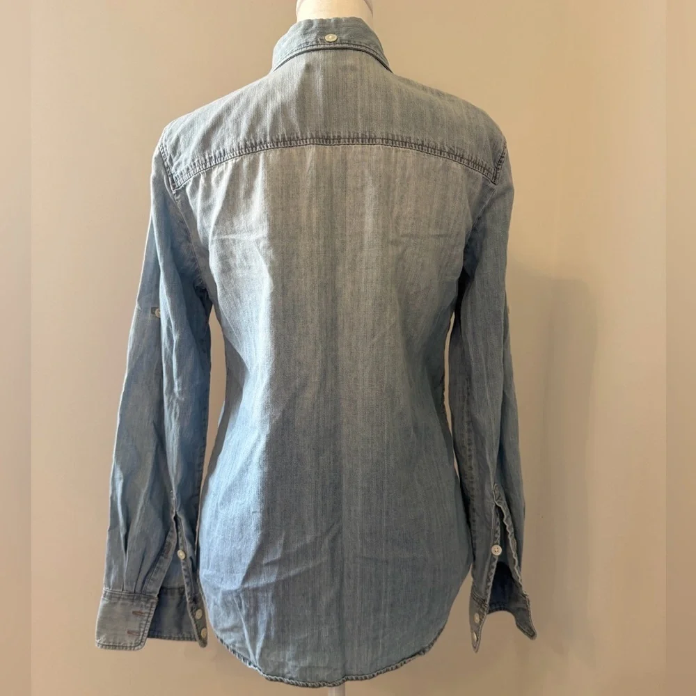 J CREW Women's Size 0 Pocket Button Front Shirt Denim Chambray